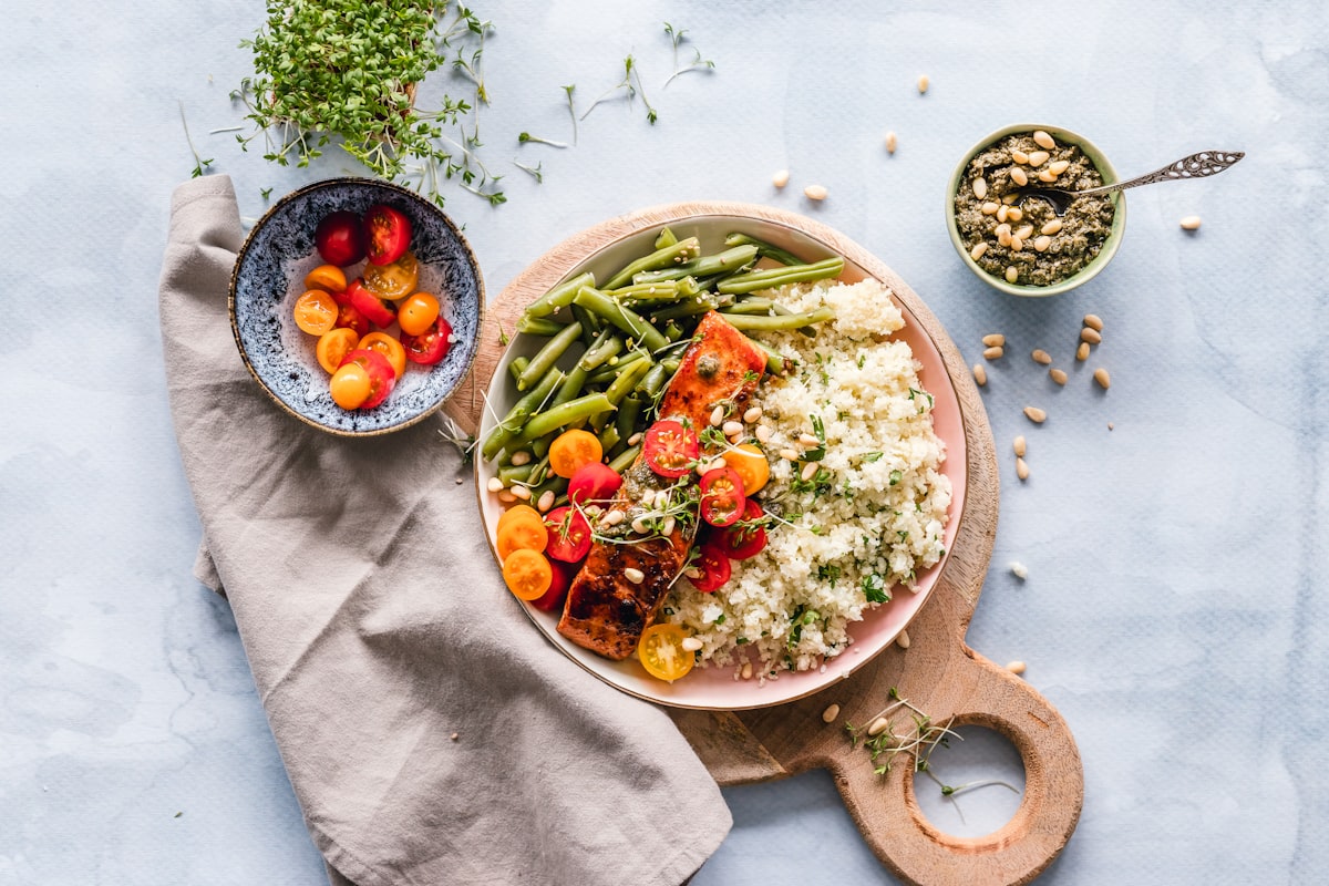 Certified nutritionist consulting on meal planning